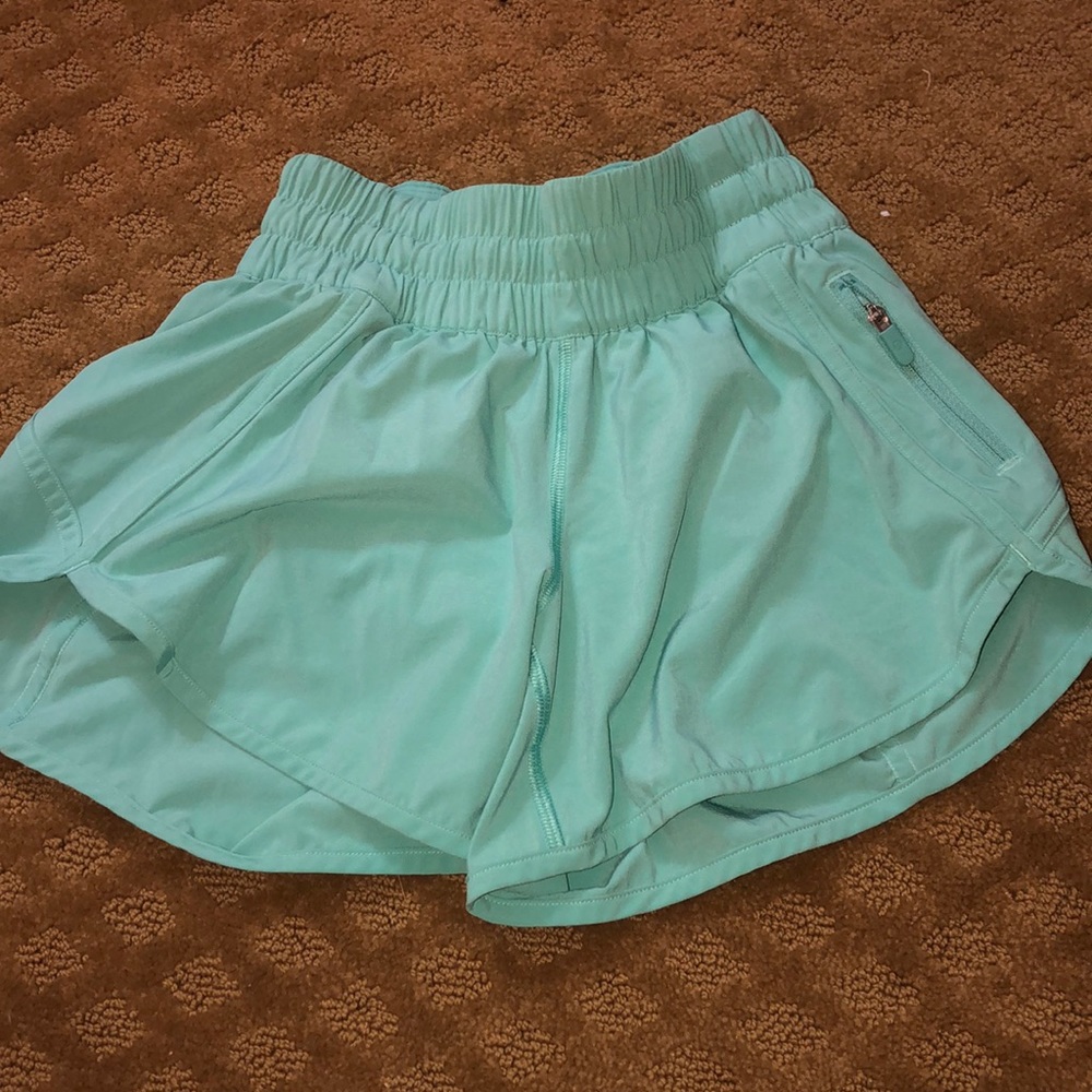 lululemon tracker shorts